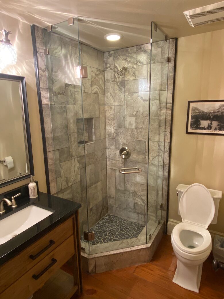 Home Exchange in Incline Village, NV, guest bathroom