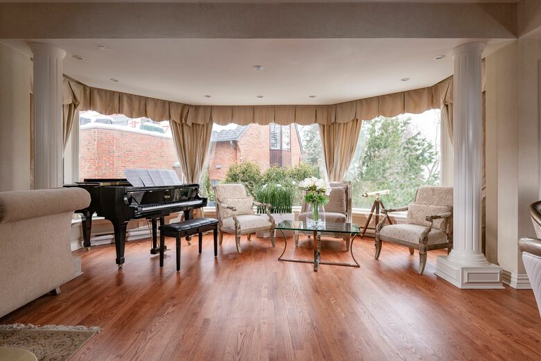 Manor in Montreal - Outremont, Canada