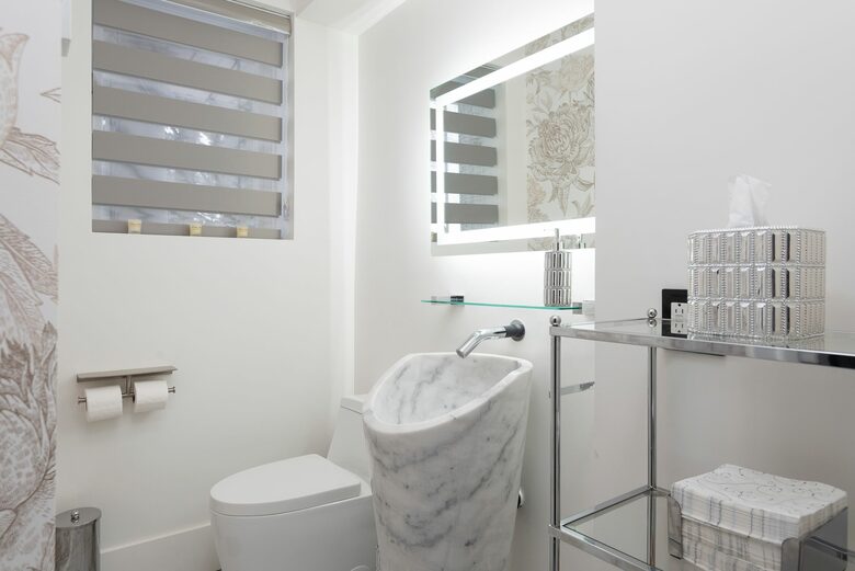 Manor in Montreal - Outremont, Canada