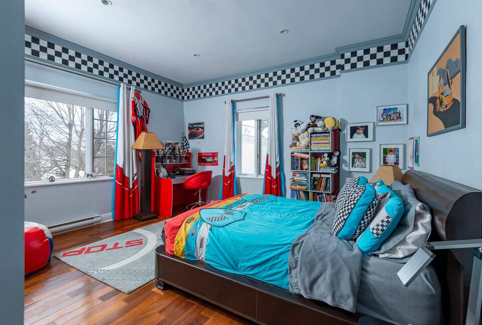 Manor in Montreal - Outremont, Canada