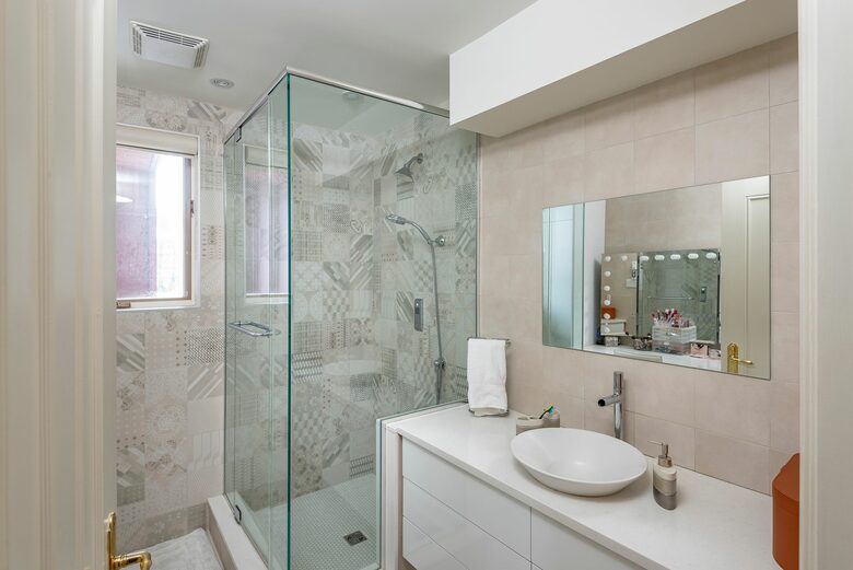 Manor in Montreal - Outremont, Canada