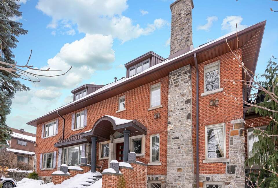 Manor in Montreal - Outremont, Canada