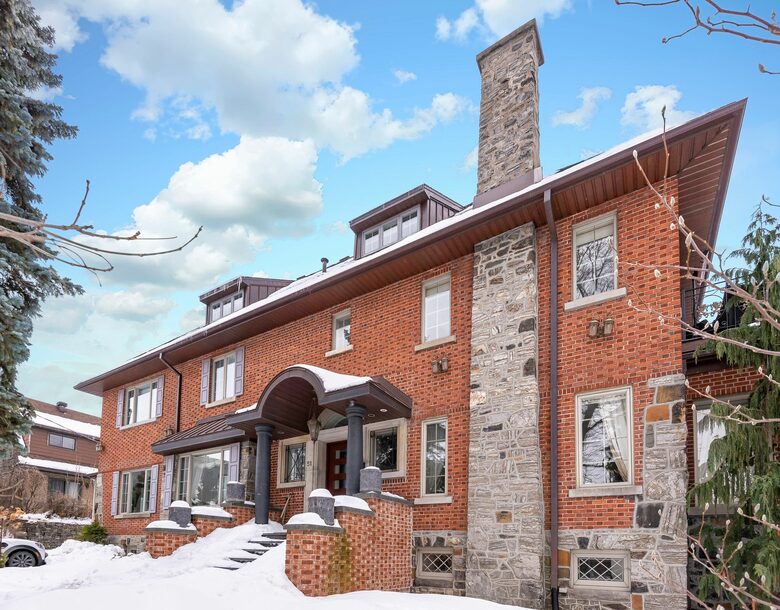 Manor in Montreal - Outremont, Canada