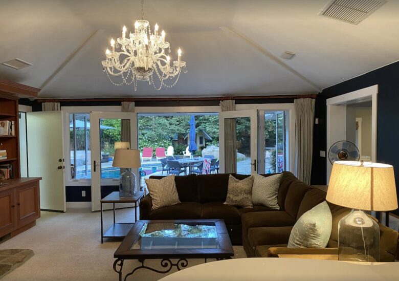 Large great room leading to pool