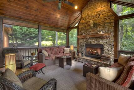 Home Exchange in Mineral Bluff, GA, incredible outdoor indoor living