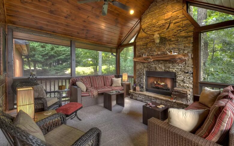 Home Exchange in Mineral Bluff, GA, incredible outdoor indoor living