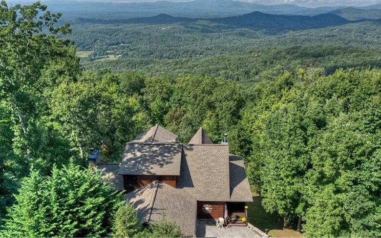 Home Exchange in Mineral Bluff, GA, incredible views of mountain