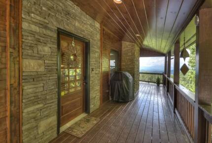 Home Exchange in Mineral Bluff, GA, front door