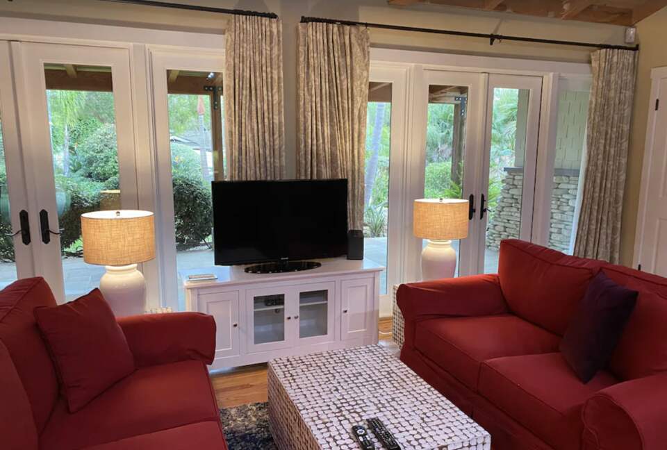 Sitting/TV area next to kitchen