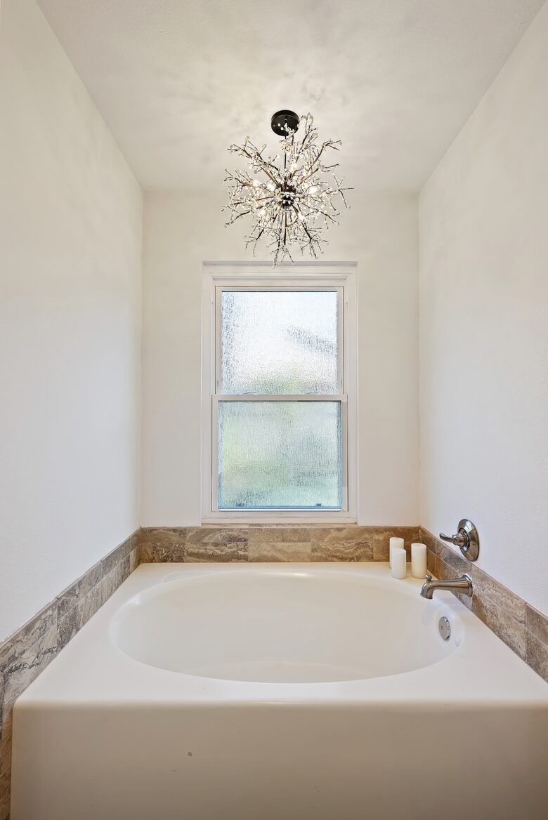 Master bathroom soaking tub