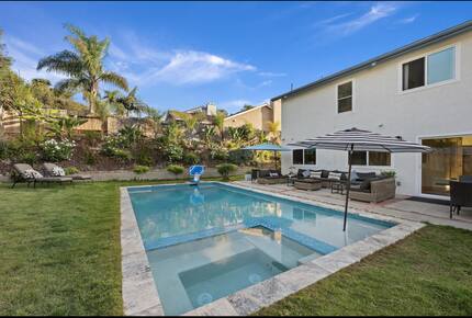 Gorgeous backyard with pool