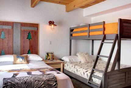 Big Bear BaseCamp Cabin - Big Bear Lake, California