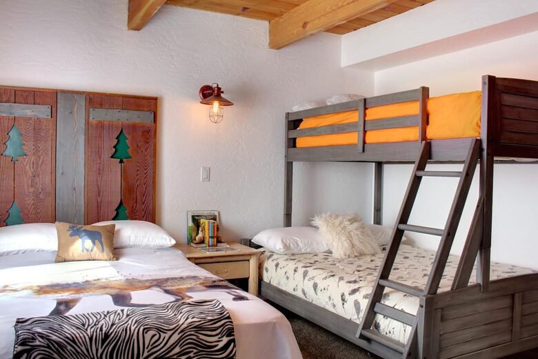 Big Bear BaseCamp Cabin - Big Bear Lake, California