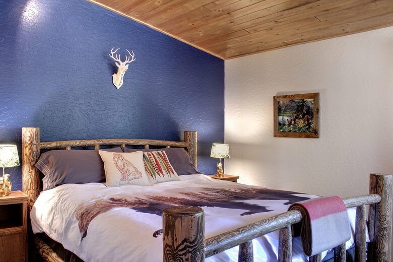 Big Bear BaseCamp Cabin - Big Bear Lake, California