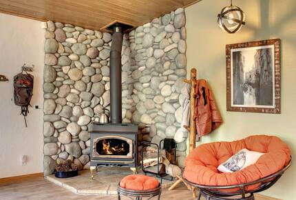 Big Bear BaseCamp Cabin - Big Bear Lake, California