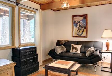 Big Bear BaseCamp Cabin - Big Bear Lake, California