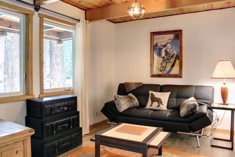 Big Bear BaseCamp Cabin - Big Bear Lake, California