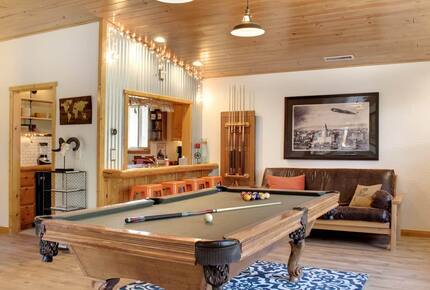 Big Bear BaseCamp Cabin - Big Bear Lake, California