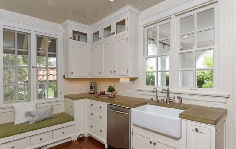 Beautiful kitchen with top-notch appliances