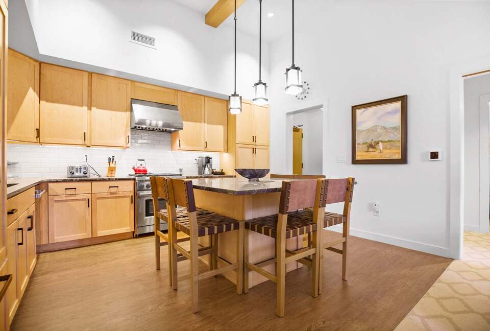 Home Exchange Taos Ski Valley, NM 6 counter seats for dining