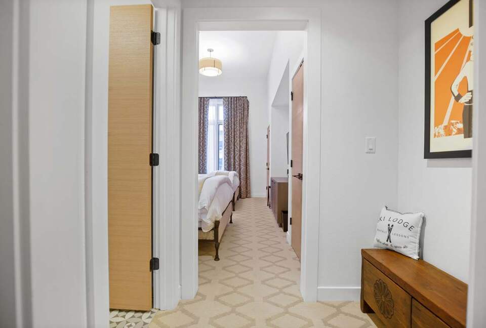 Home Exchange Taos Ski Valley, NM warm carpet floors