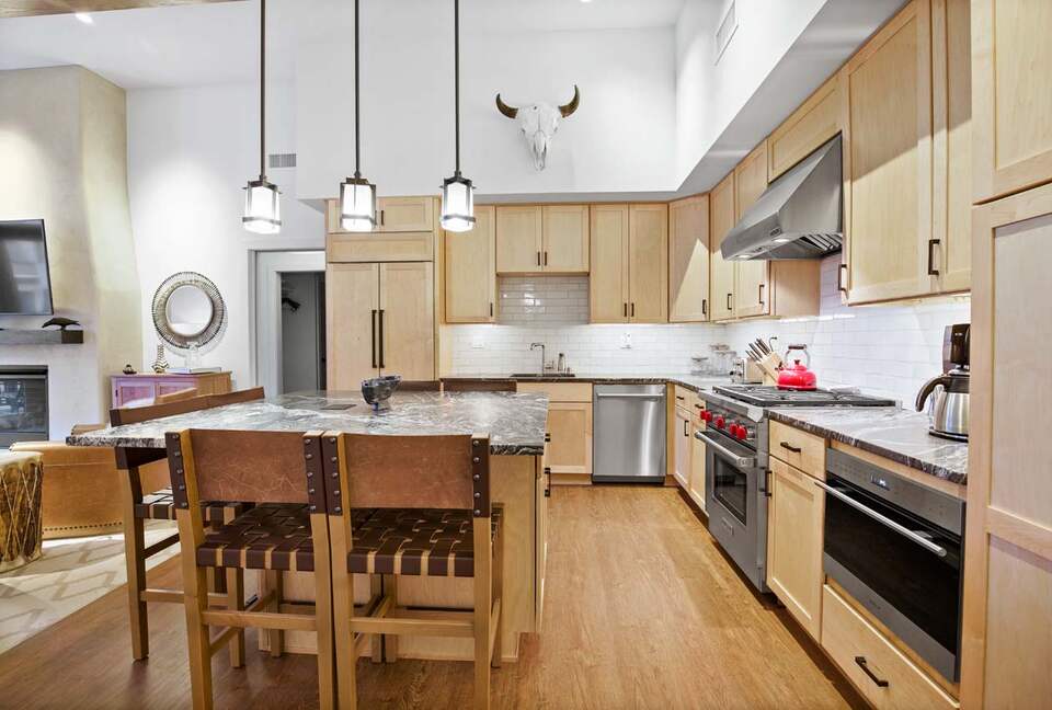 Home Exchange Taos Ski Valley, NM stainless steel appliances