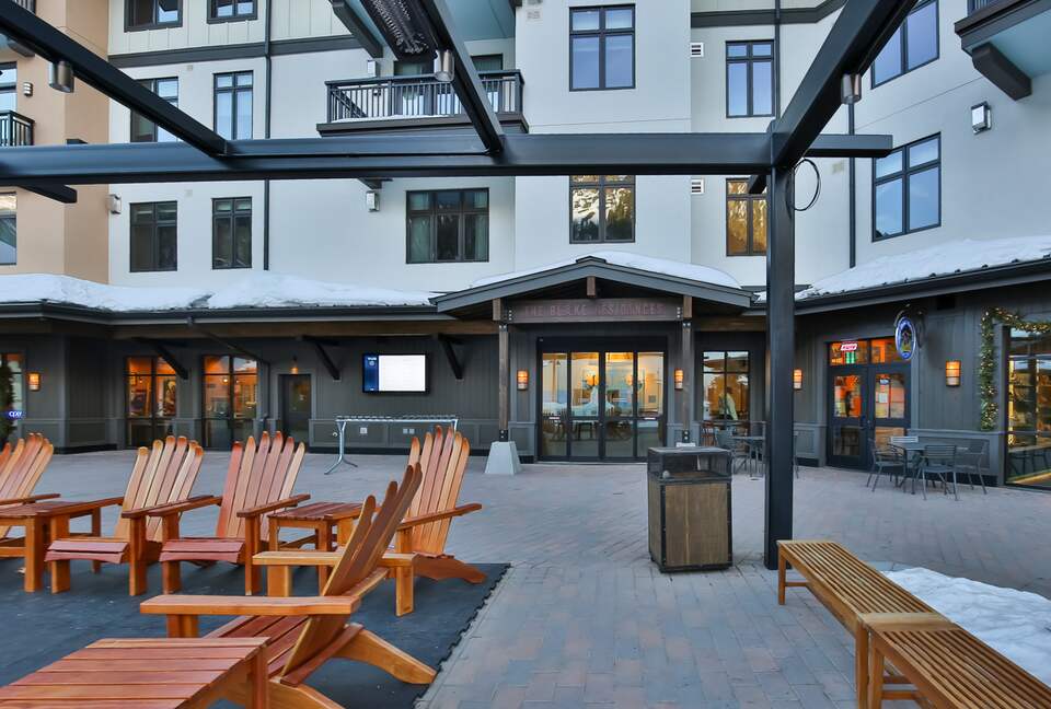 Home Exchange Taos Ski Valley, NM outdoor lounge