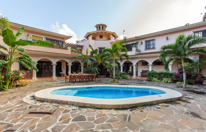 Home Exchange in Tulum, Mexico with outdoor private pool and lounge