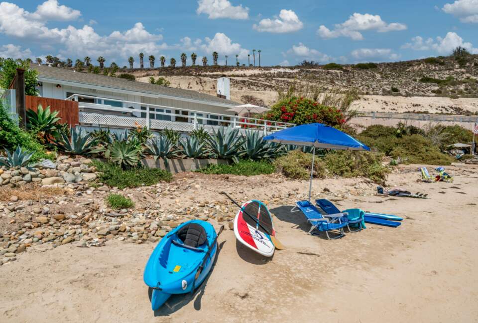 Kayaks and fun on the beach