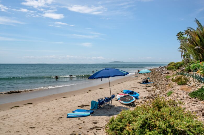 Kayaks and fun on the beach