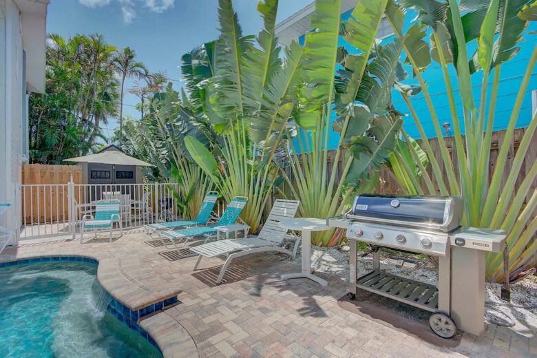 Home Exchange in Clearwater, FL triplex grill and lounge