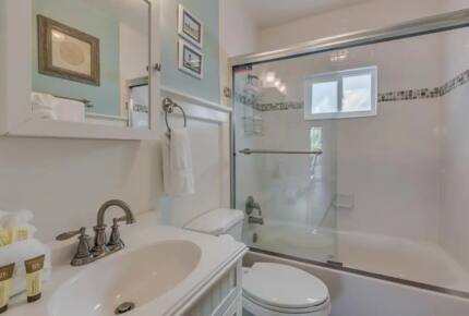 Home Exchange in Clearwater, FL triplex main house 3rd bathroom