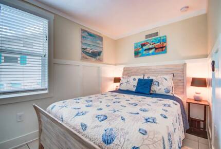 Home Exchange in Clearwater, FL triplex second house second bedroom