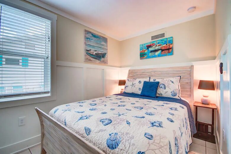 Home Exchange in Clearwater, FL triplex second house second bedroom