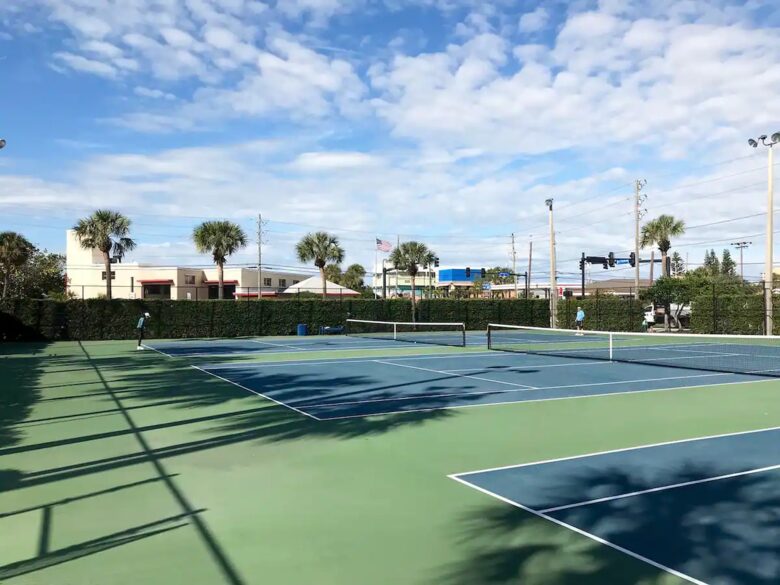Home Exchange in Clearwater, FL rec center tennis courts