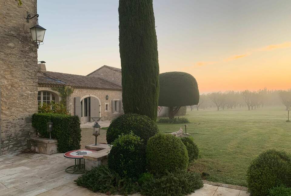 18th Century Provence farmhouse - Eygalières, France