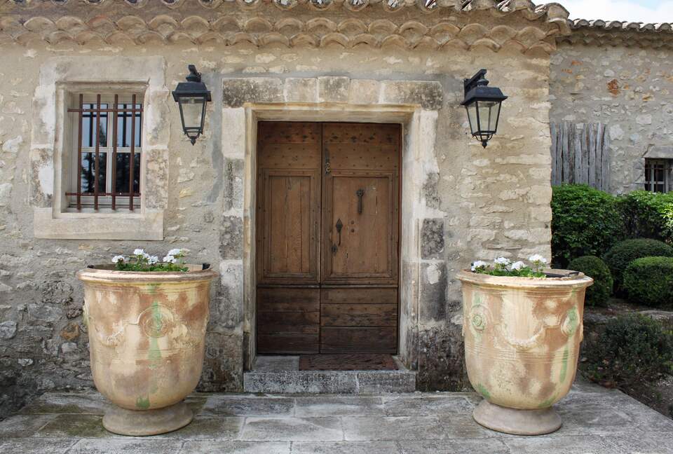 18th Century Provence farmhouse - Eygalières, France