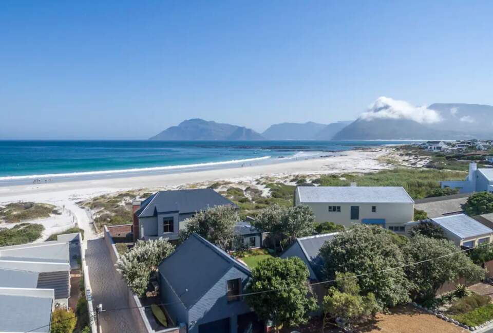 South Africa Oceanfront Villa with Pool and views
