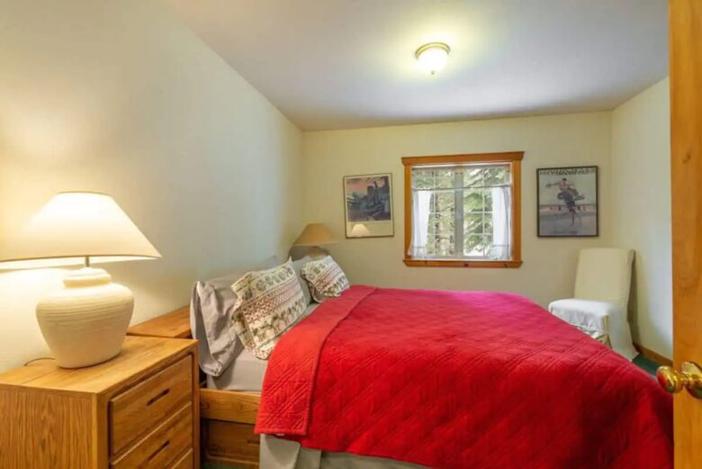 Home Exchange in Truckee, CA, guest bedroom #1 with king bed