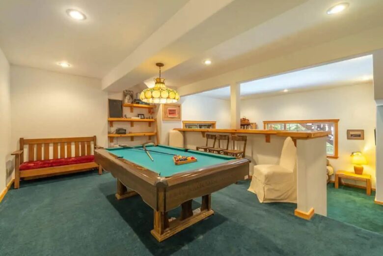 Home Exchange in Truckee, CA, game room with pool table