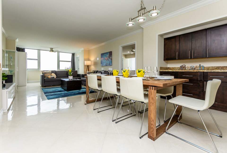 Ocean Manor Beach Condo - Fort Lauderdale, Florida