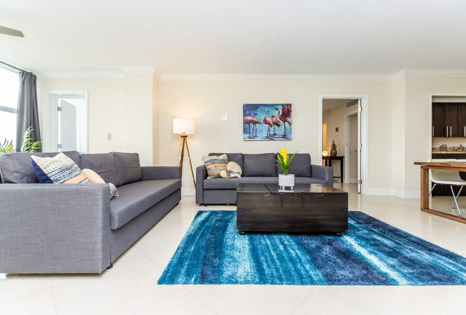 Ocean Manor Beach Condo - Fort Lauderdale, Florida