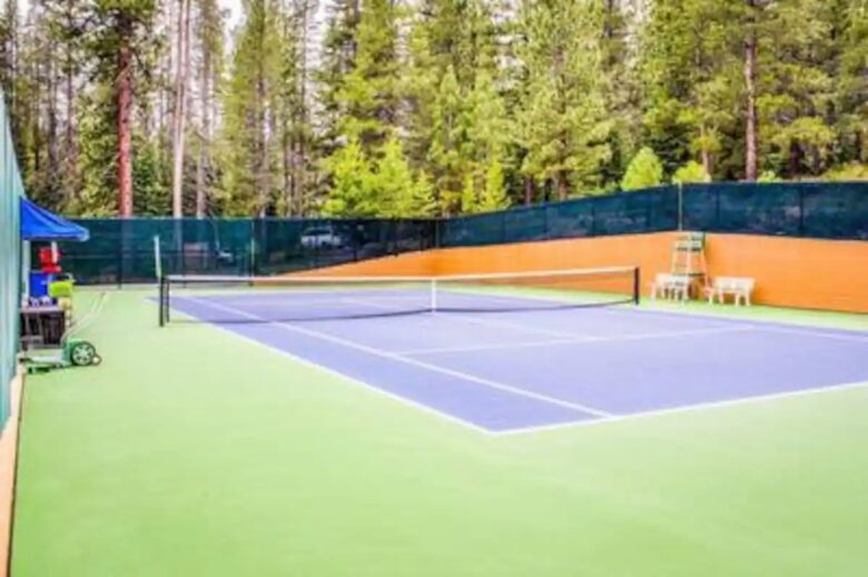 Home Exchange in Truckee, CA, Tahoe Donner tennis court