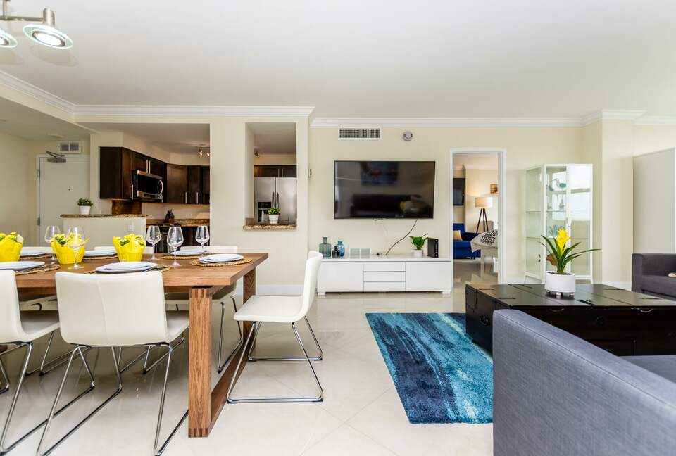 Ocean Manor Beach Condo - Fort Lauderdale, Florida