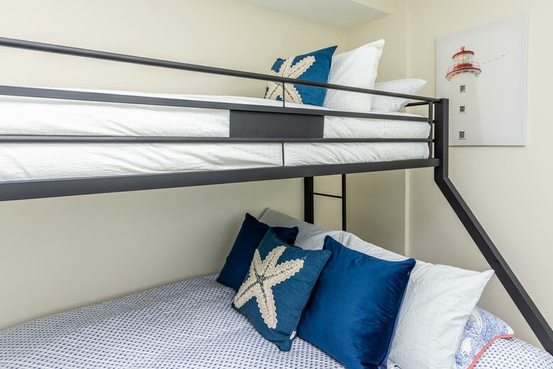 Ocean Manor Beach Condo - Fort Lauderdale, Florida