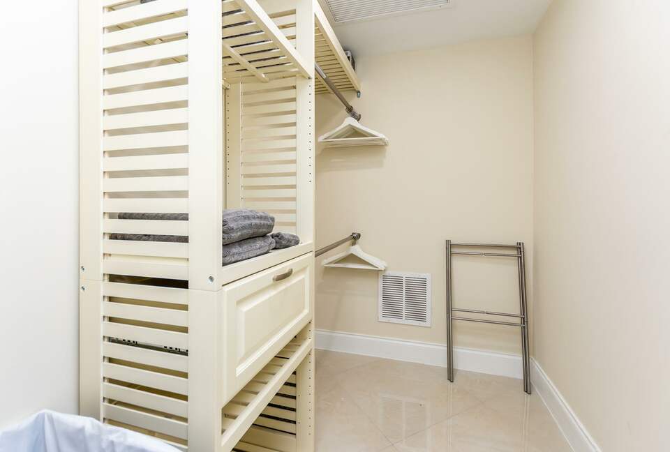 Ocean Manor Beach Condo - Fort Lauderdale, Florida