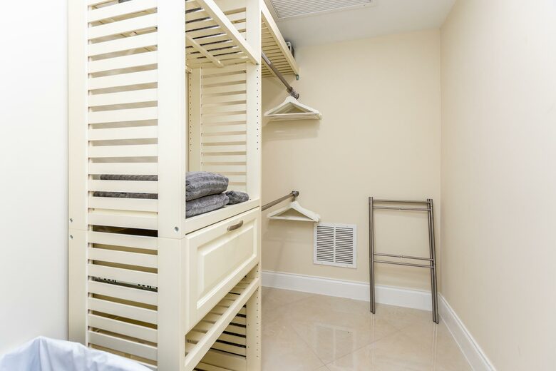 Ocean Manor Beach Condo - Fort Lauderdale, Florida