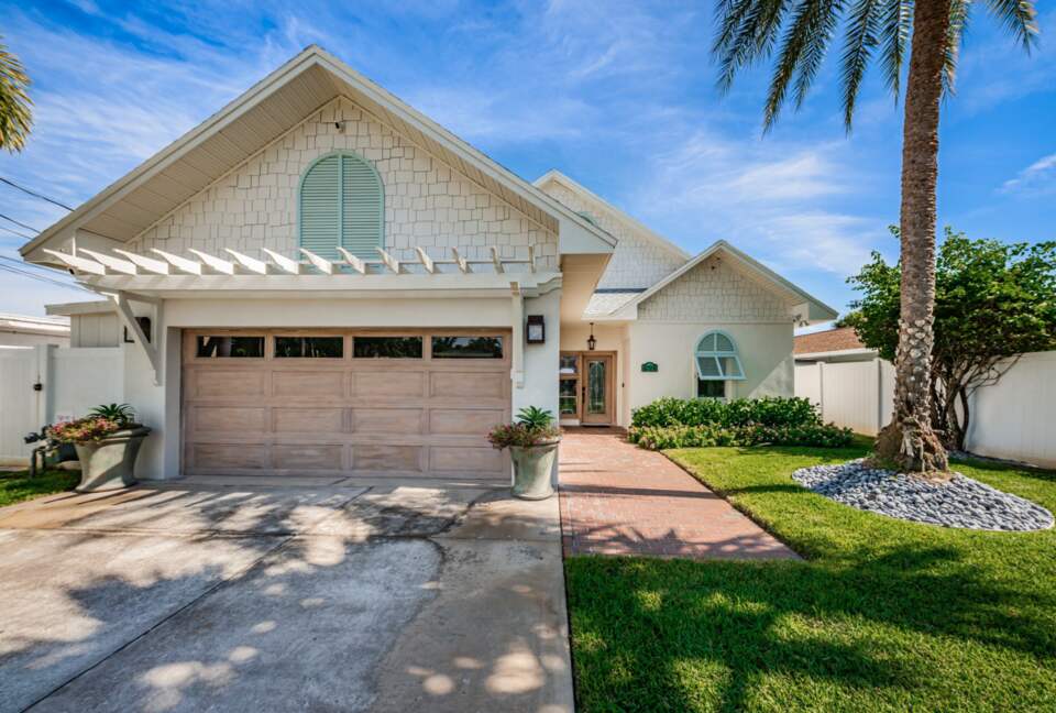 Waterfront paradise with a pool
