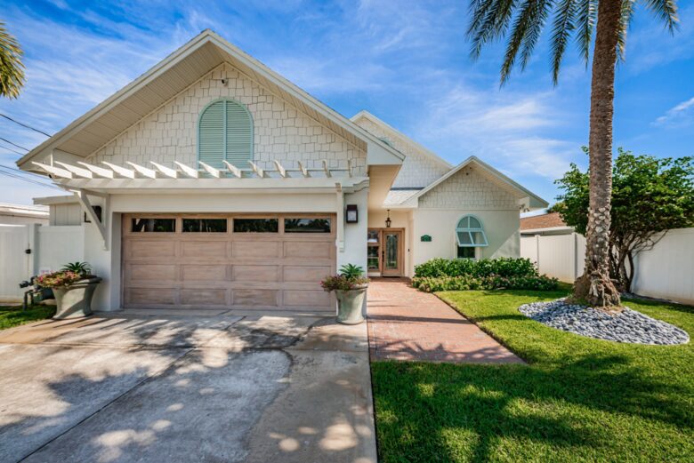 Waterfront paradise with a pool