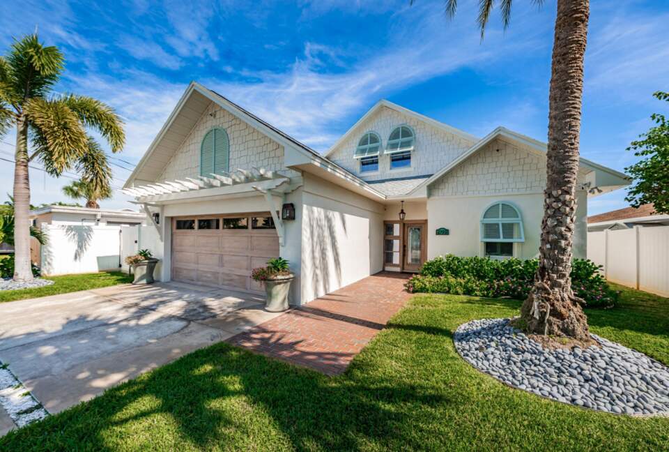 Waterfront paradise with a pool